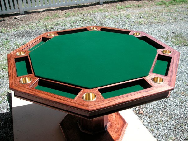 Christian wilmerwoodworks's Wedding Gift - Poker Table
